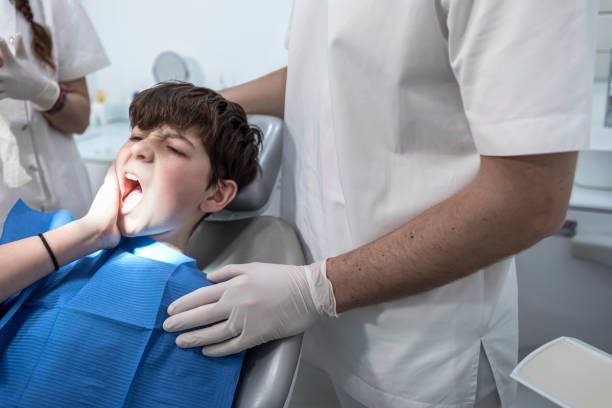 Best Emergency Dental Care for Broken or Chipped Teeth in Hooverson Heights, WV